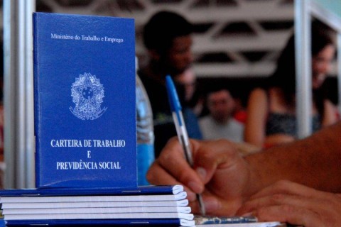 MERCADO AQUECIDO: Começe 2026 trabalhando! Veja aqui as empresas que estão contratando. São mais de 1600 vagas de empregos