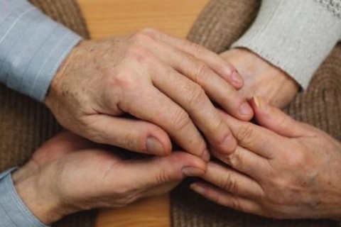 Lei sancionada pelo presidente Lula garante tratamento para luto parental no SUS