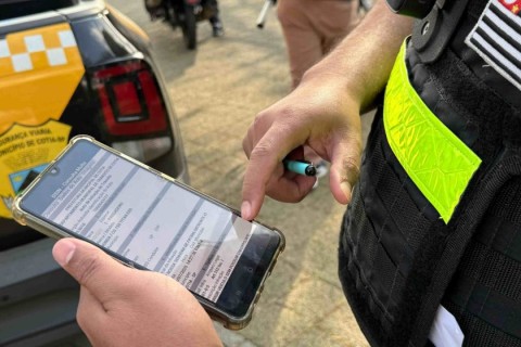 Em ação conjunta com o Detran, Cotia fiscaliza irregularidades na condução de veículos