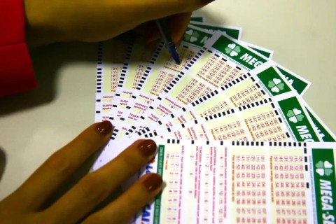 Mega-sena acumula e próximo sorteio pode pagar r$ 48 milhões